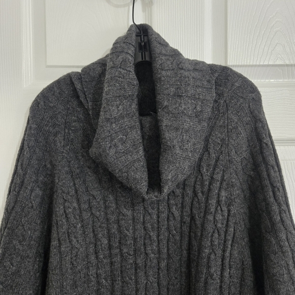 Willi Smith Wool Blend Sweater Size Medium Cowl Neck Gray Loose Knit - Picture 3 of 10
